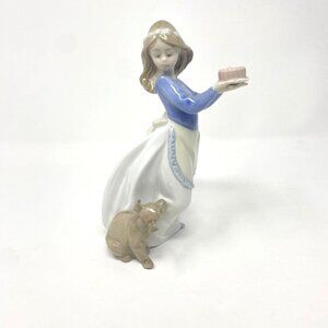 NAO By Lladro Puppy's Birthday Girl #1045 Preowned Vintage Collectible